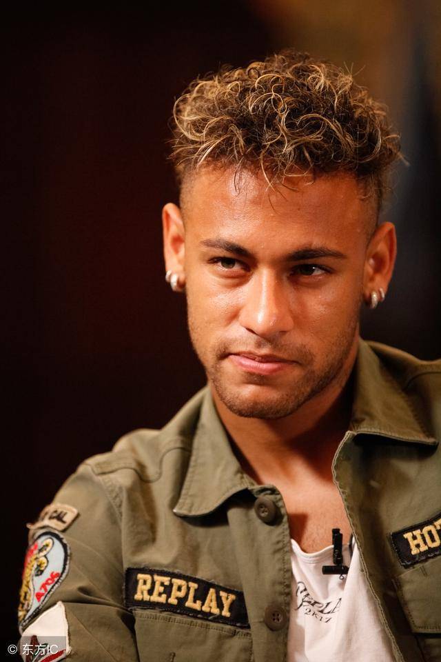 主帅在接受 主帅在接受