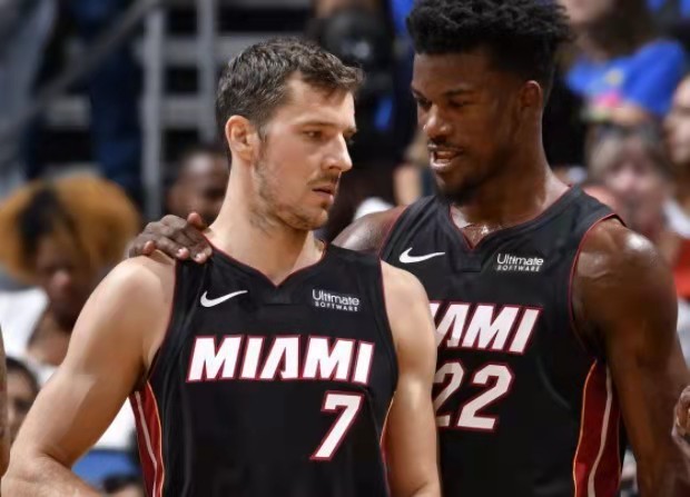 但他强调了 但他强调了