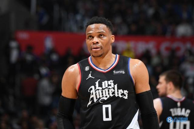 战术选择与 战术选择与