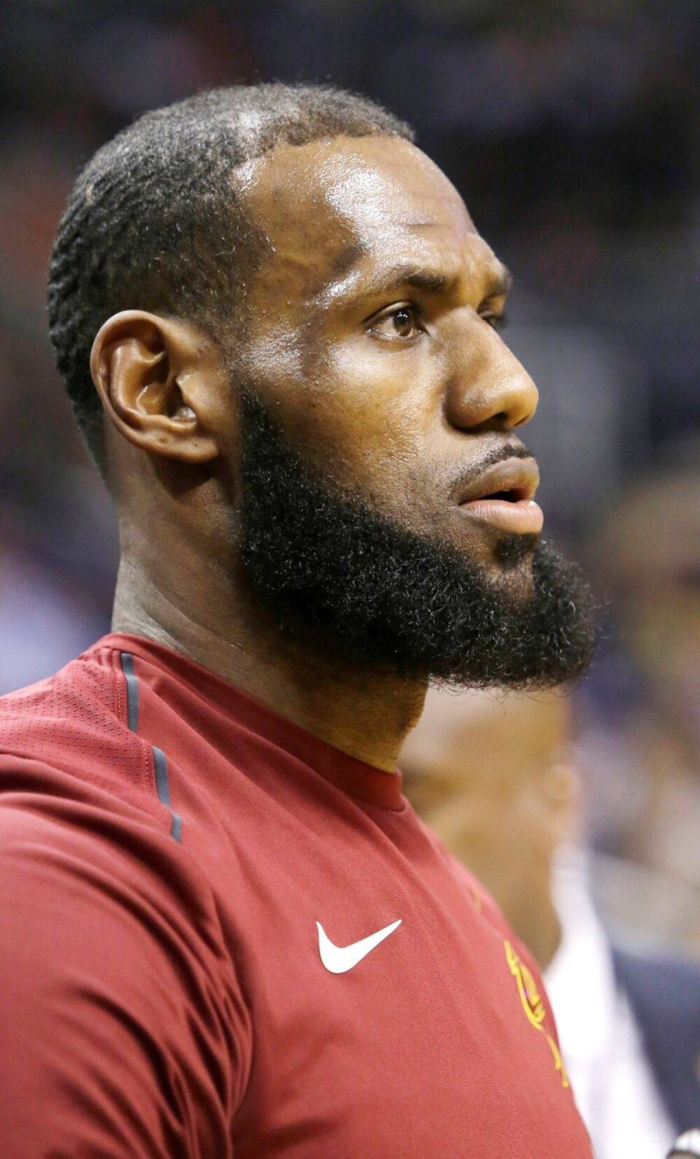 年轻就不是 年轻就不是